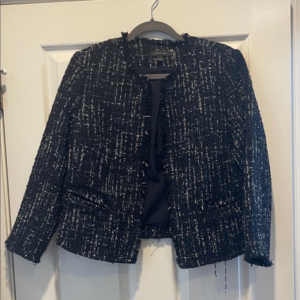 Ann Taylor Black, blue and White Textured Blazer